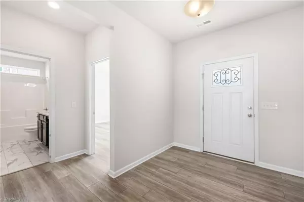 Kernersville, NC 27284,7167 Watkins Landing CT