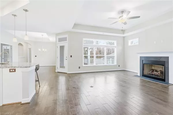 Winston-salem, NC 27106,2433 Albemarle CT