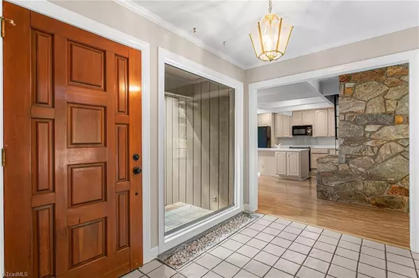 Winston-salem, NC 27106,6047 Santa Maria DR