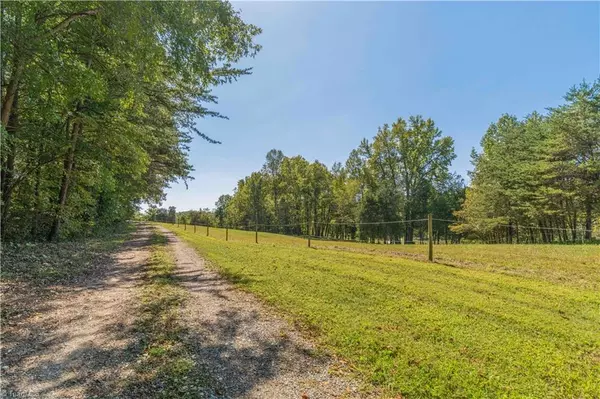 Winston-salem, NC 27107,730 Four Brooks RD