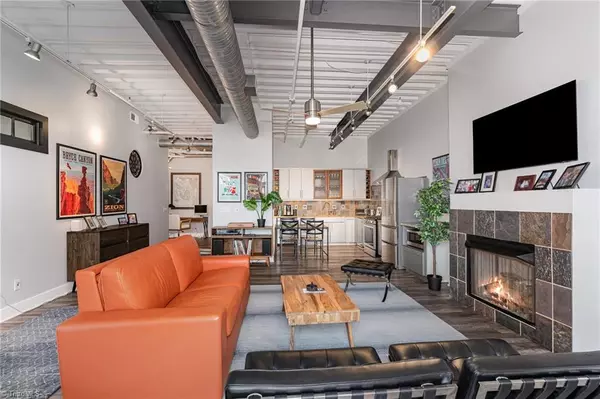 Winston-salem, NC 27101,411 S Marshall ST #206