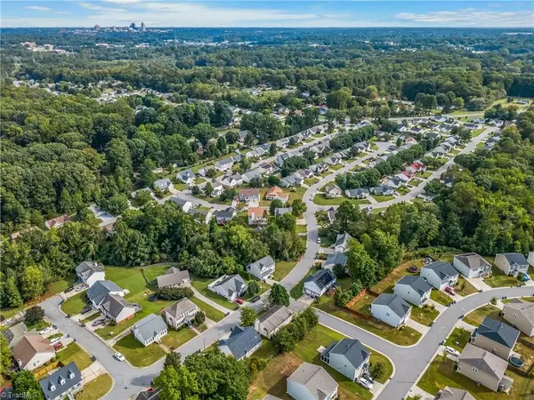 Winston-salem, NC 27127,250 Braeburn DR