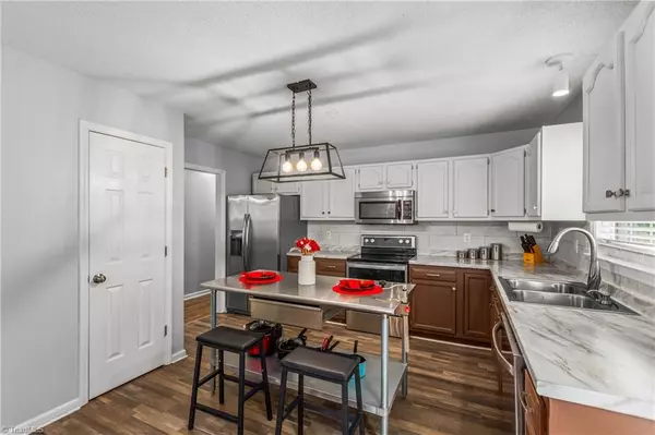 Winston-salem, NC 27127,250 Braeburn DR