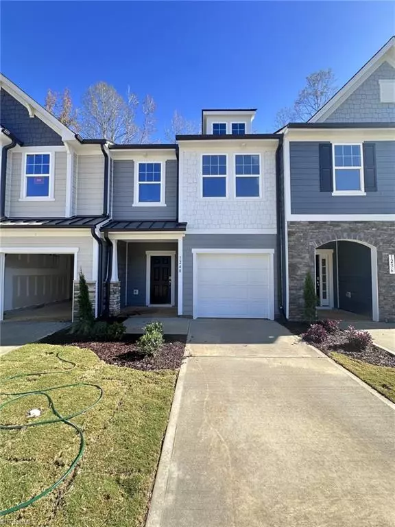 1240 Hammond DR, Mebane, NC 27302