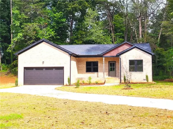 Kernersville, NC 27284,479 Hopkins RD