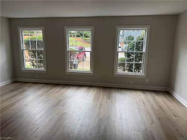 Winston-salem, NC 27106,2821 Bleeker SQ #c