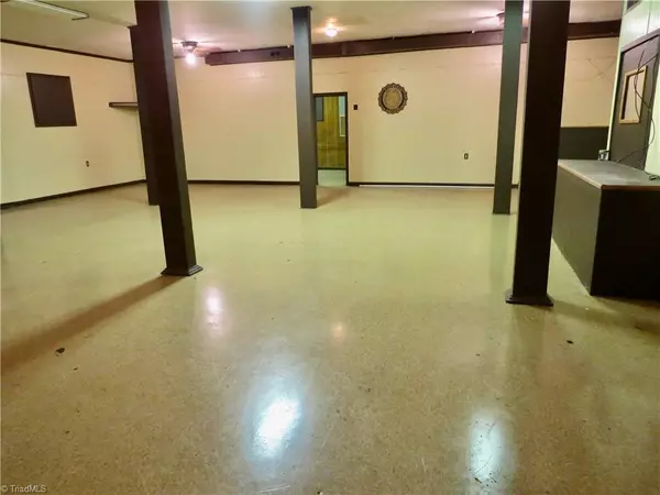 Reidsville, NC 27320,609 Winstead ST