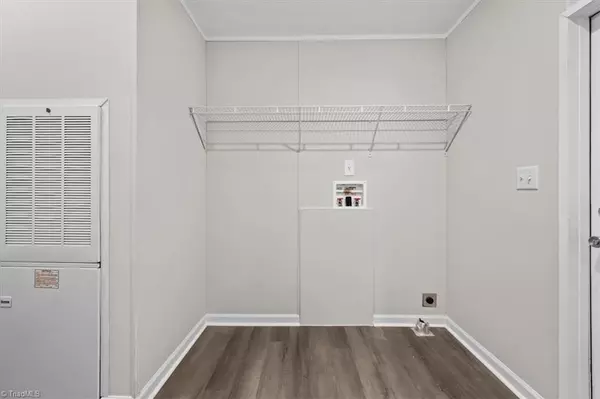 Seagrove, NC 27341,662 Westwood DR