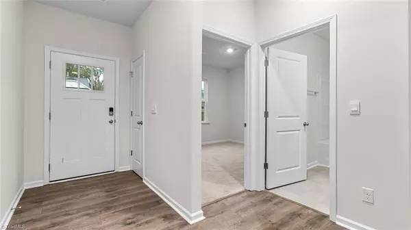 Winston-salem, NC 27107,400 Lisa LN