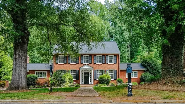 Lexington, NC 27292,901 Woodlawn DR