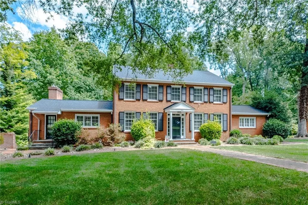 Lexington, NC 27292,901 Woodlawn DR