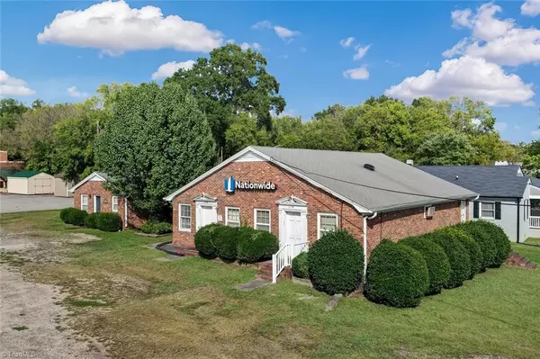 Yanceyville, NC 27379,120 Cole ST
