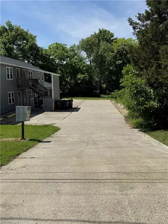 Burlington, NC 27215,312 Stokes ST