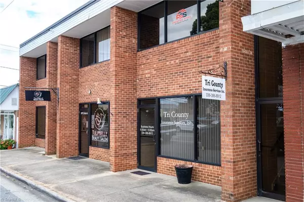 Dobson, NC 27017,107, 109, 113 W Atkins ST