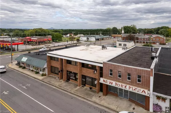 Dobson, NC 27017,107, 109, 113 W Atkins ST