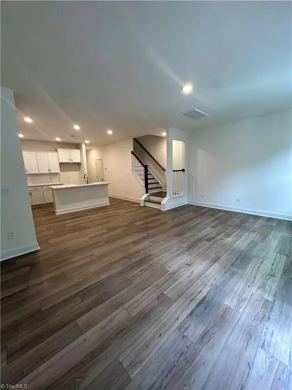 Mebane, NC 27302,1218 Hammond DR