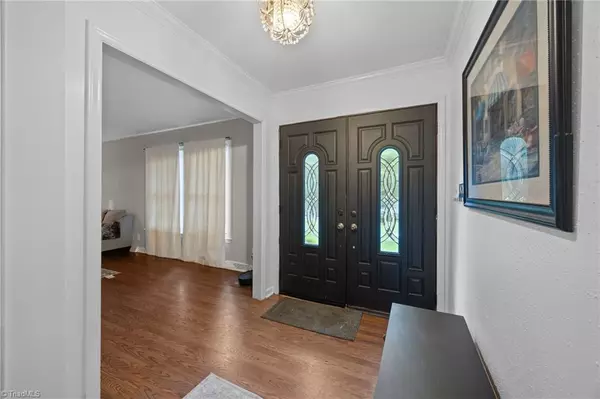 Winston-salem, NC 27104,665 Alpine RD