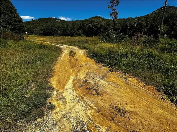 King, NC 27021,1065 Reid RD