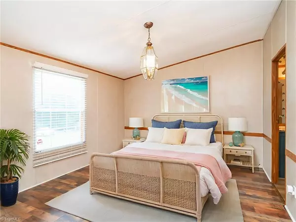 Burlington, NC 27217,2533 Holly Brook DR