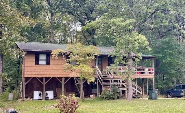 Thomasville, NC 27360,217 Lakeview DR E