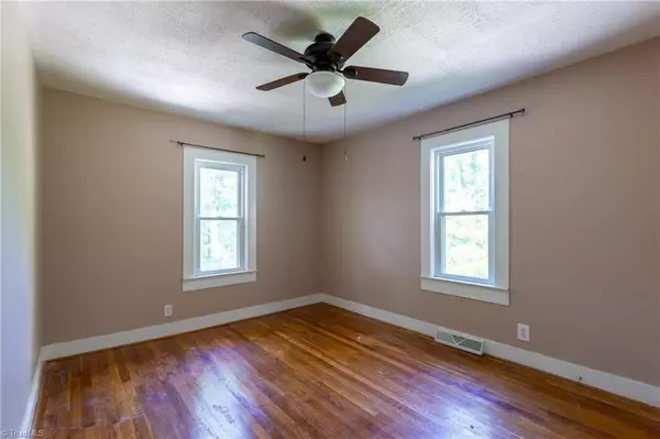 Rural Hall, NC 27045,196 Sunset DR