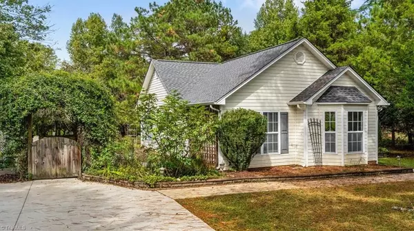 4058 Whispering Oaks CT, Graham, NC 27253