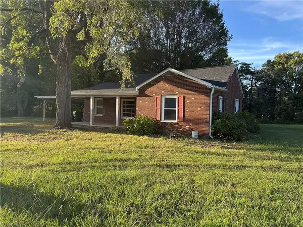 Lexington, NC 27295,31 Conrad ST