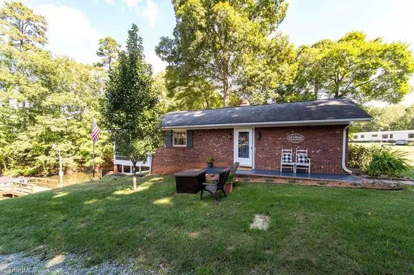 Lexington, NC 27292,118 Rock Harbor DR