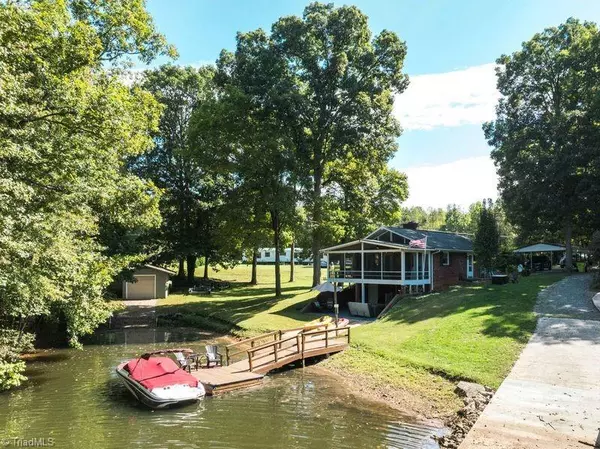 118 Rock Harbor DR, Lexington, NC 27292