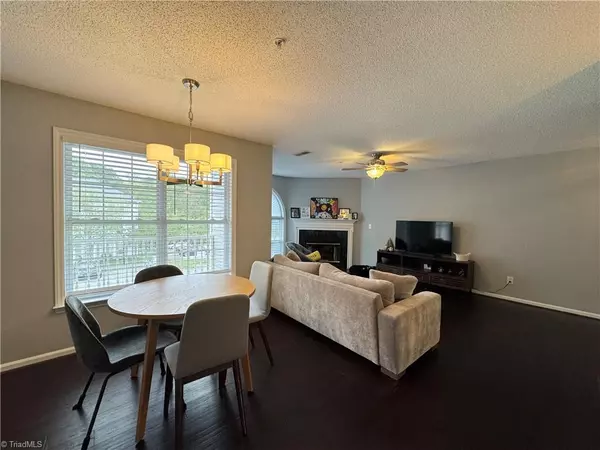 Winston-salem, NC 27103,421 Rivertree LN