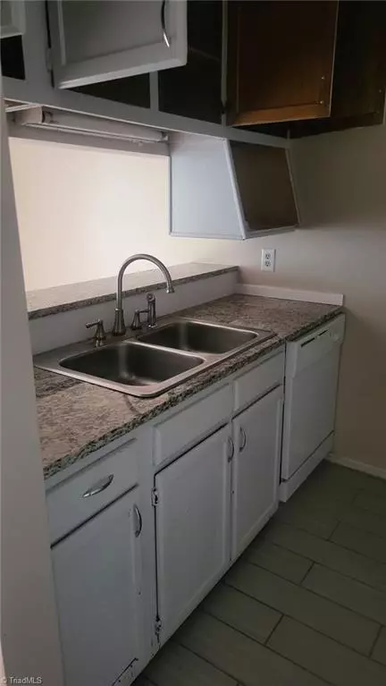 Clemmons, NC 27012,4021 Whirlaway CT #H