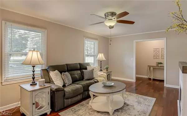 King, NC 27021,208 Mountain View RD