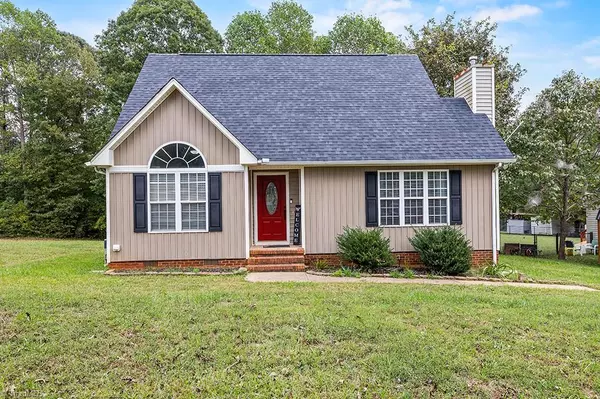 6902 Still Hope LN, Liberty, NC 27298