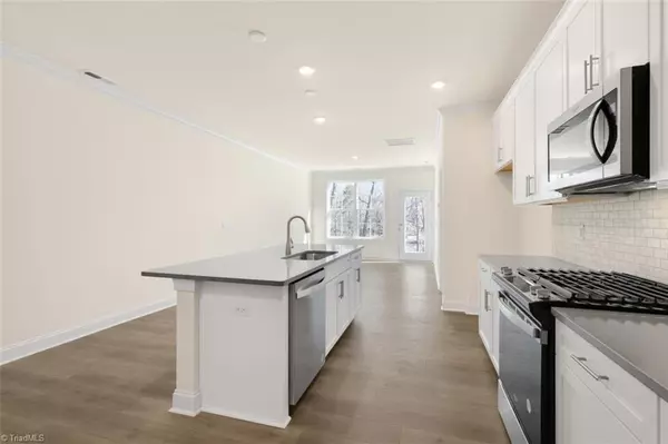 Bermuda Run, NC 27006,122 Lemongrass LN