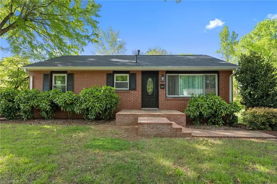 623 Oakgrove DR, Graham, NC 27253