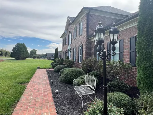 State Road, NC 28621,113 Lakeview DR