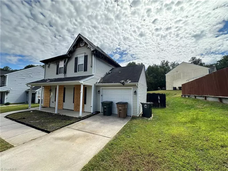 3576 Sydney Oaks DR, Browns Summit, NC 27214