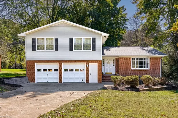 4502 Bromley DR, Greensboro, NC 27406