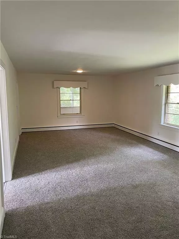Elkin, NC 28621,340 Hillcrest DR