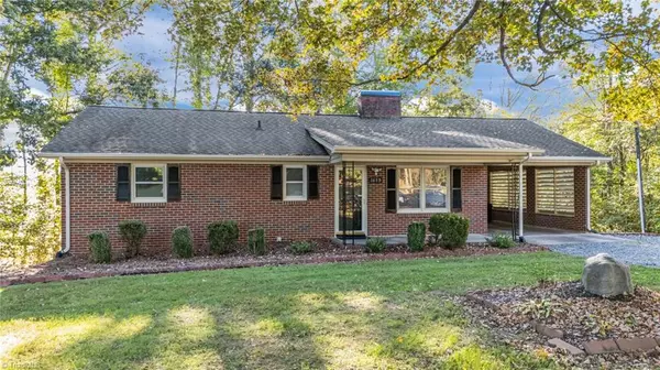 1613 Easley RD, Walnut Cove, NC 27052