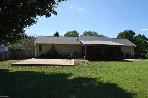 Mocksville, NC 27028,408 E Lake DR