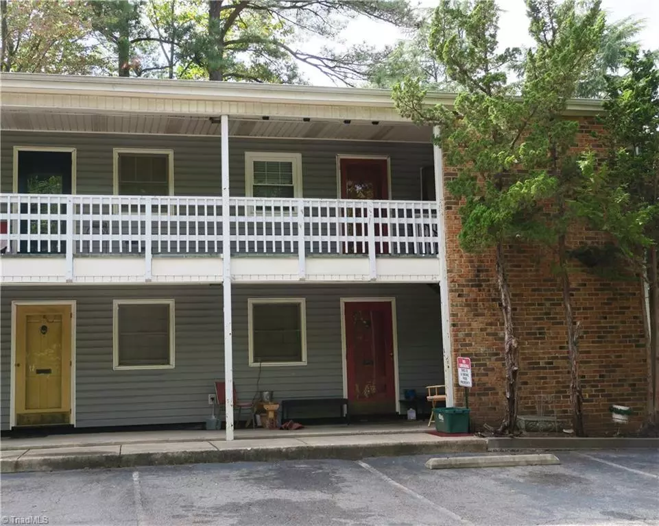 Winston-salem, NC 27106,2890 Carriage DR #L