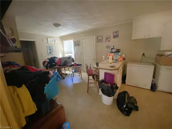 Pelham, NC 27311,5644 Allison RD