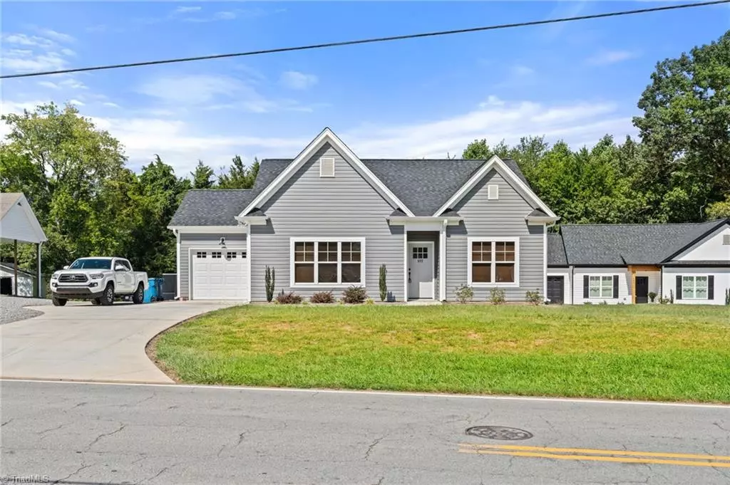 Yadkinville, NC 27055,372 W Lee AVE