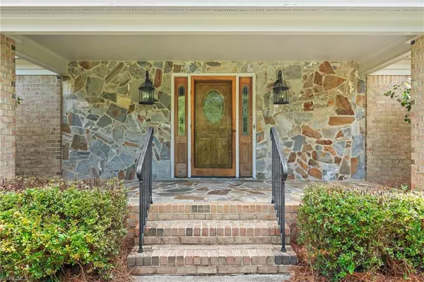 Oak Ridge, NC 27310,8324 Meadows RD