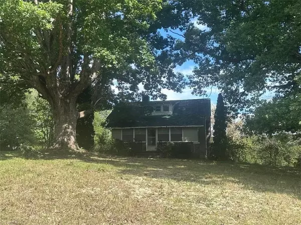 Danbury, NC 27016,2037 Doss RD