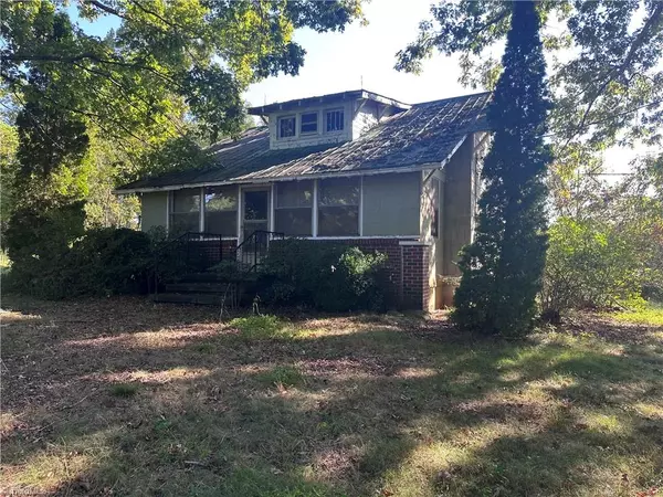 Danbury, NC 27016,2037 Doss RD