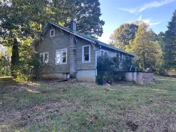 Danbury, NC 27016,2037 Doss RD