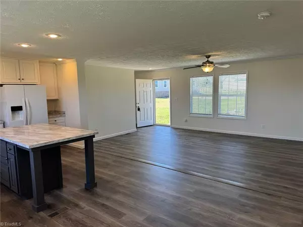 Woodleaf, NC 27054,197 Burleson PT