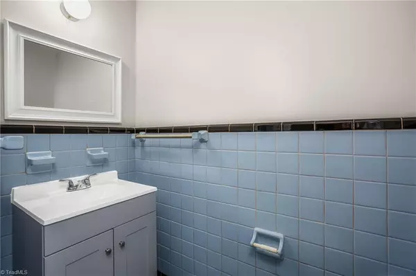 Lexington, NC 27292,26 Harrington AVE